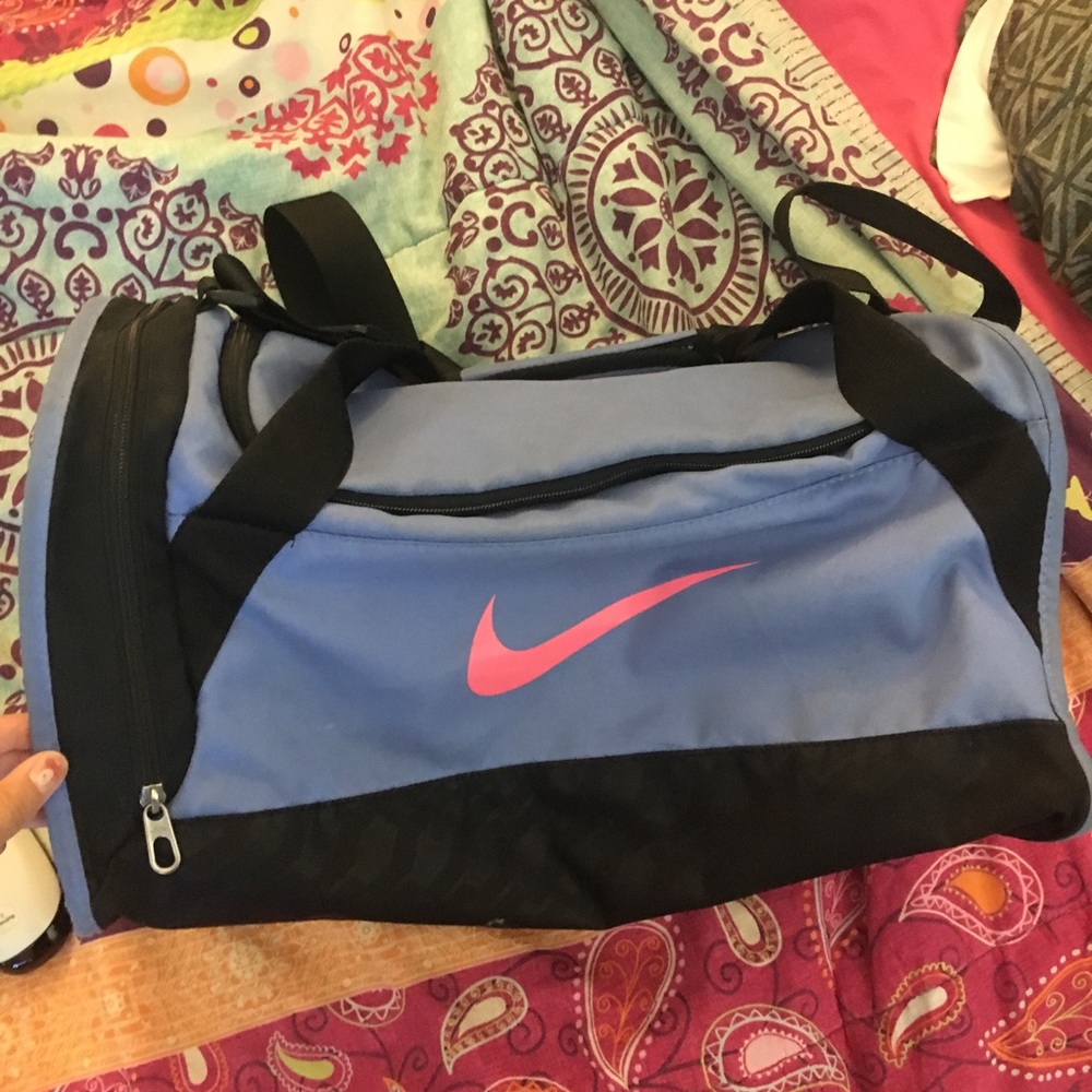 Nike duffel bag